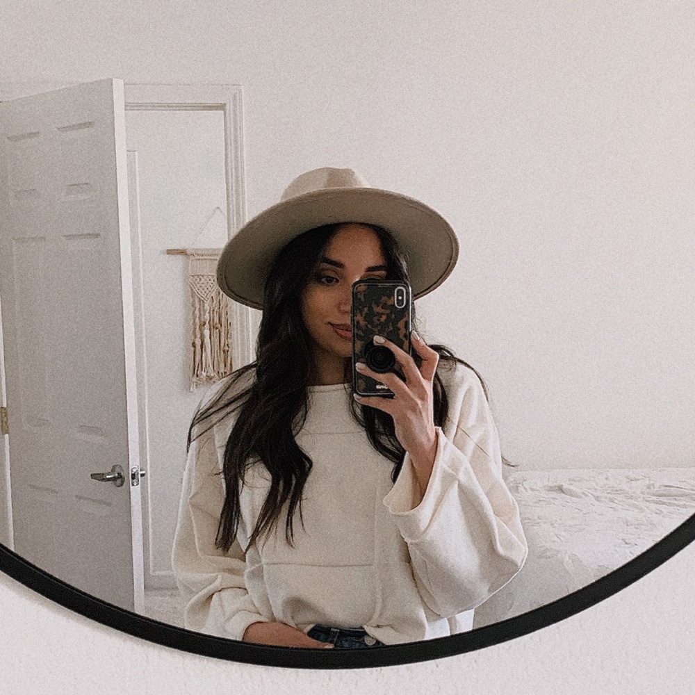 Meet your Posher, Lauren